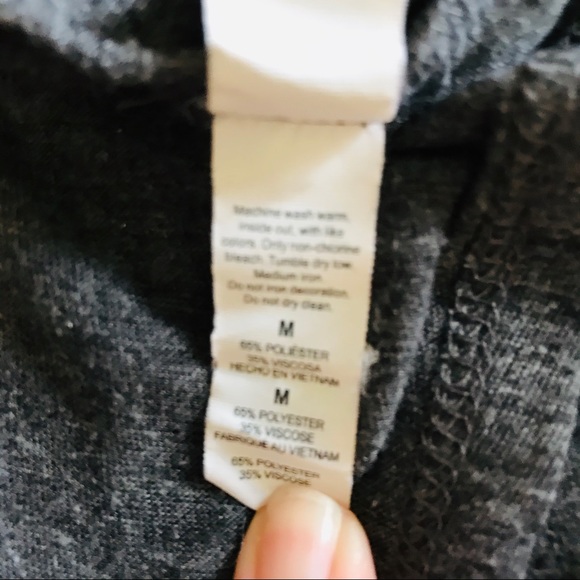 Barre & Soul Scoop Neck Open Back T-shirt - Picture 4 of 5